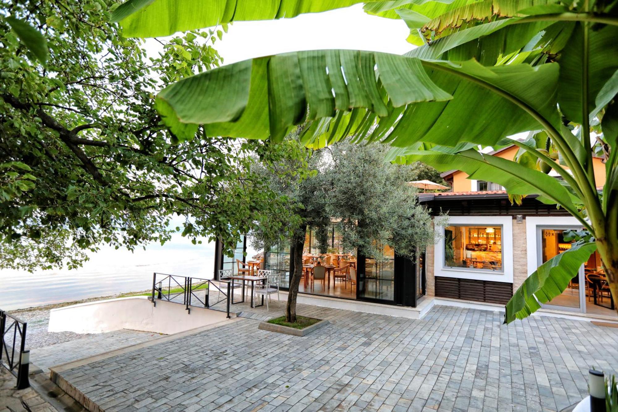 Hotel Labiatan Zogaj  Exterior photo