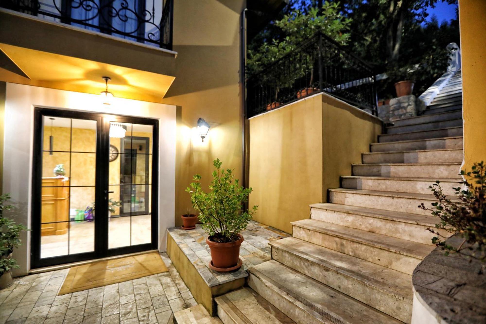 Hotel Labiatan Zogaj  Exterior photo